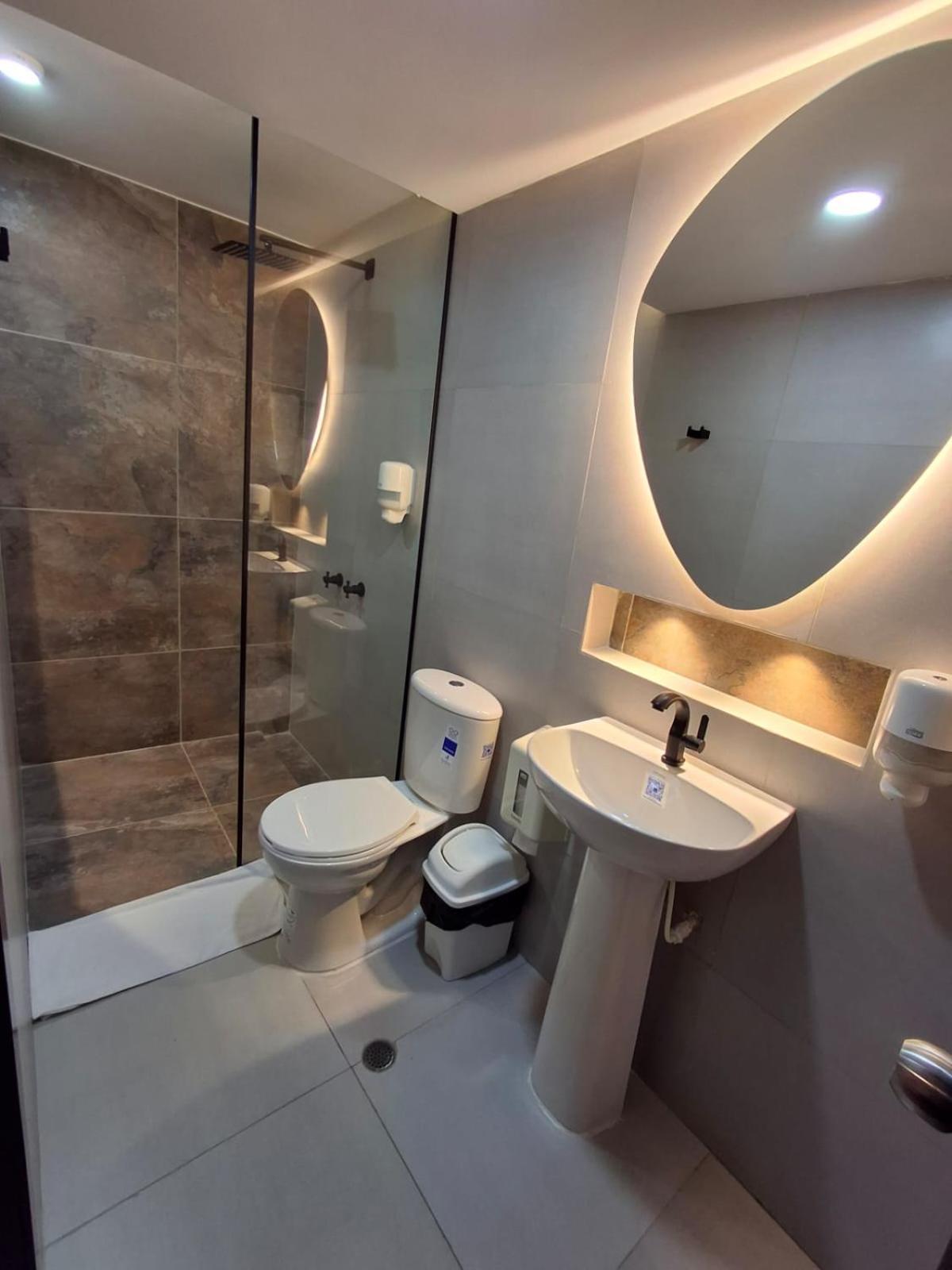 Hotel Leon Dorado Bucaramanga Exteriör bild