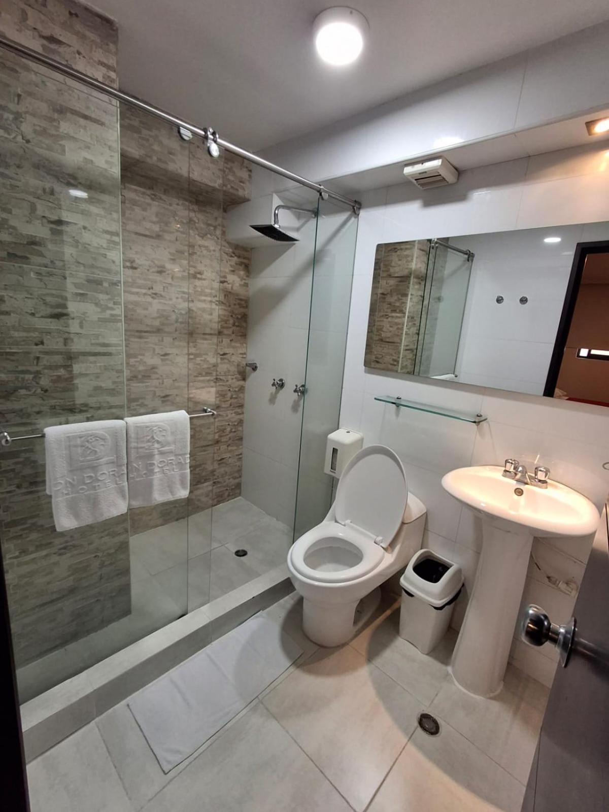 Hotel Leon Dorado Bucaramanga Exteriör bild