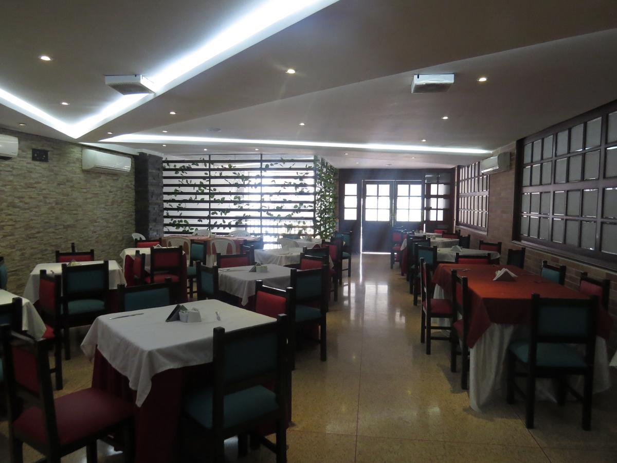 Hotel Leon Dorado Bucaramanga Exteriör bild