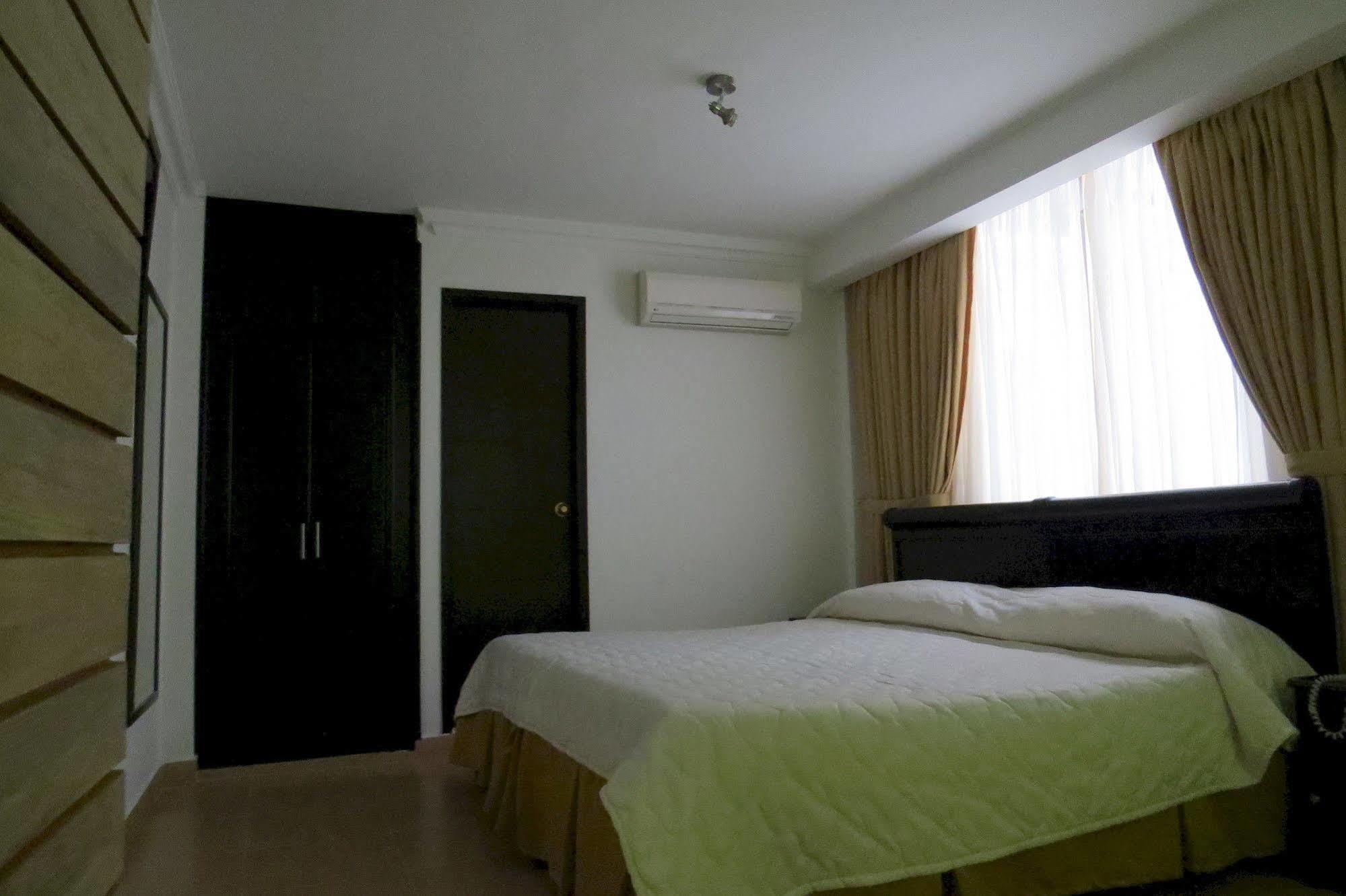 Hotel Leon Dorado Bucaramanga Exteriör bild